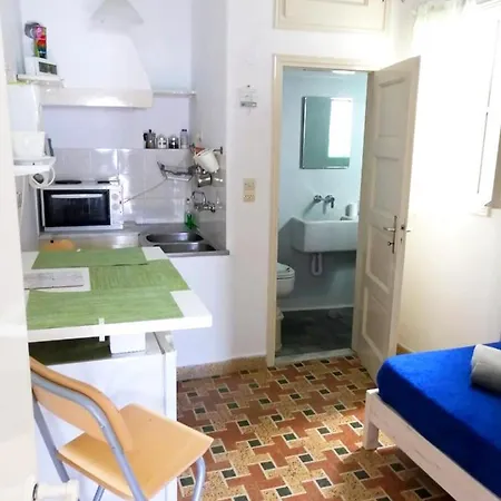 With 2 Bedrooms In With Wifi 600 M From The Beach アパート *