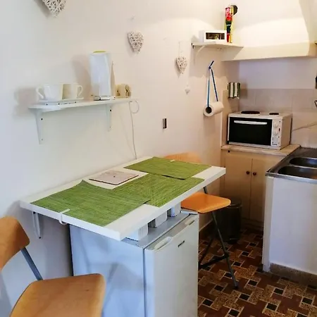 With 2 Bedrooms In With Wifi 600 M From The Beach *